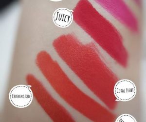 různé barvy na rty